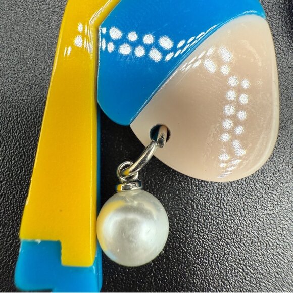 Girl With the Pearl Earring Pierced  Dangly Acrylic Earrings - Artsy Style - Picture 3 of 9